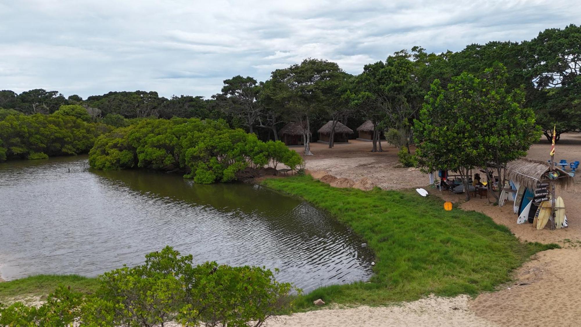 Peanut Farm Surf And Wild Resort - Arugambay Аругам Бей Екстериор снимка
