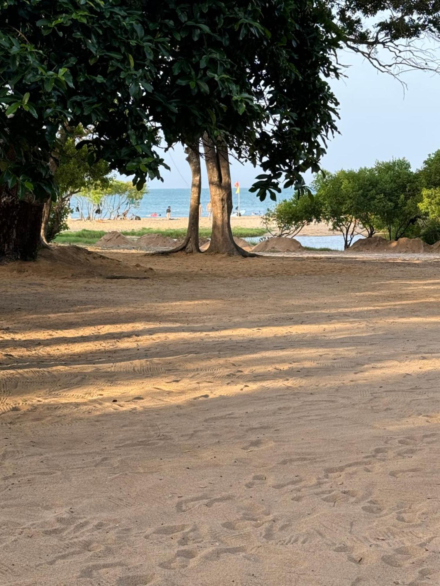 Peanut Farm Surf And Wild Resort - Arugambay Аругам Бей Екстериор снимка